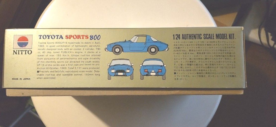 【絶版品・美品】TOYOTA SPORTS 800 プラスチックモデル1/24 トヨタスポーツ800 日本の名車 ニットー 未組立