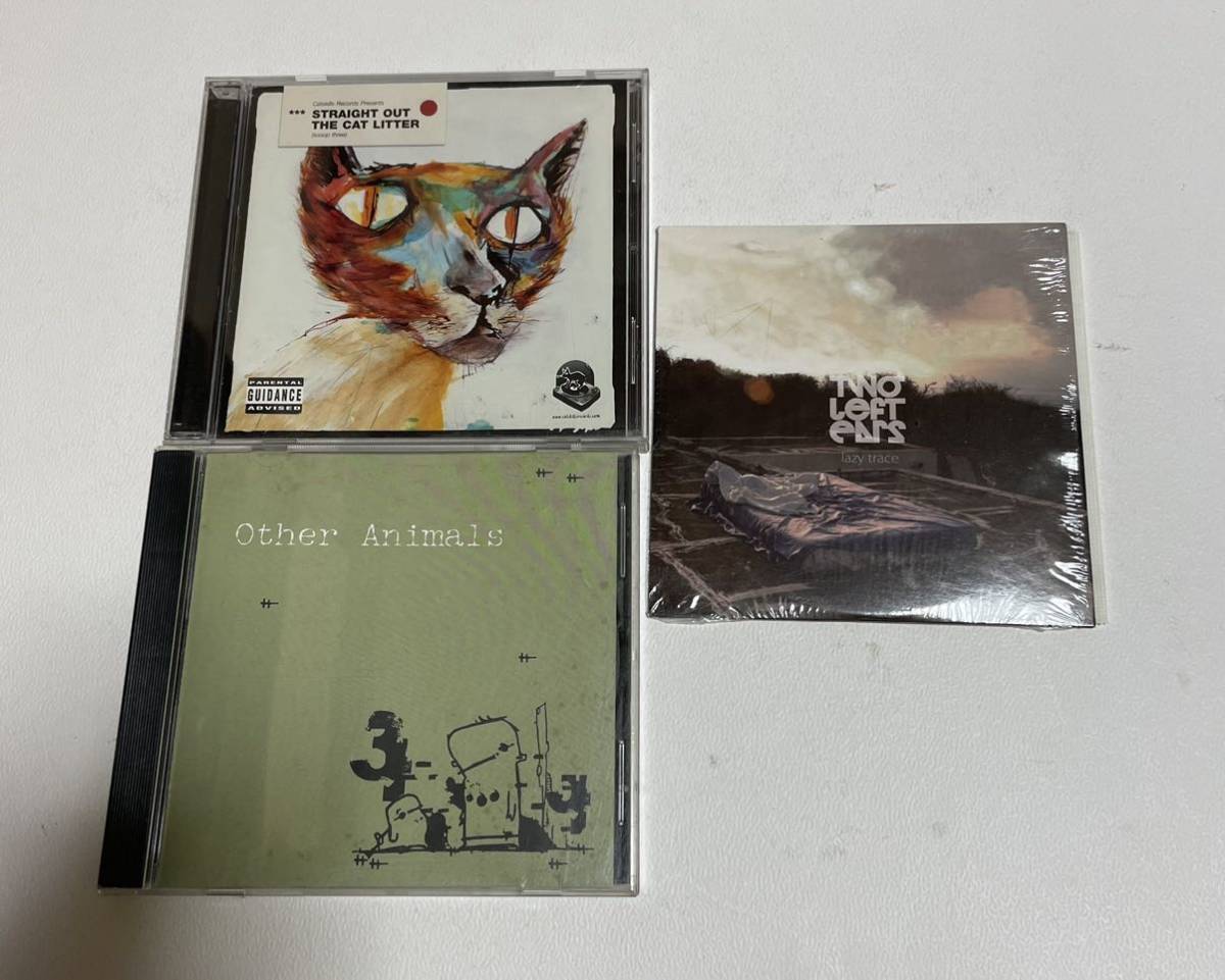 lazy trace two left ears / STRAIGHT OUT THE CAT LITTER / other animals various blip003_画像1