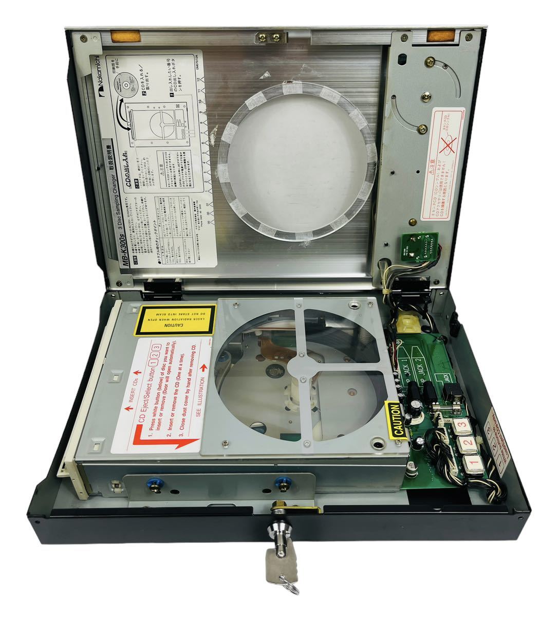 Nakamichi ナカミチ 3連装 CD試聴機 CDプレーヤー 鍵付き ロング Nakamichi ナカミチ 3連装 CD試聴機 CDプレーヤー 鍵付き ロング