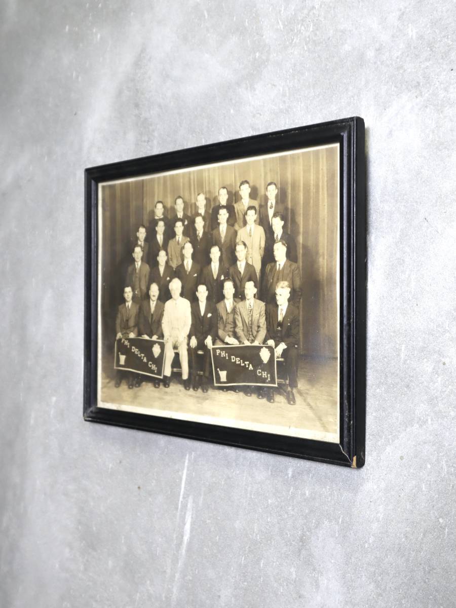 ビンテージ PHI DELTA CHI フォトウォールデコ 大学 アメリカ インテリア 壁掛け 集合写真 学生 協会 友愛 雑貨 古い ヴィンテージ 古着