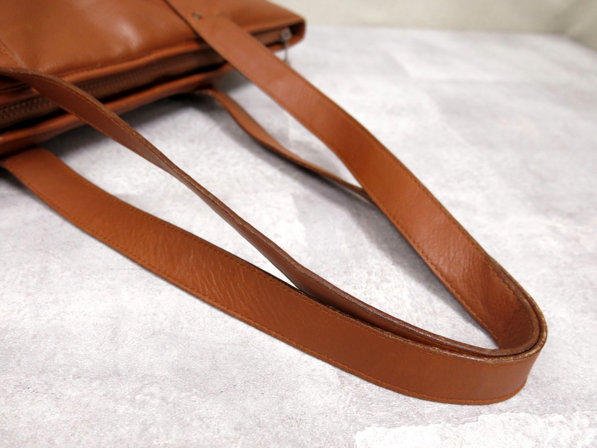○超美品○CELINE オールド セリーヌ○ロゴ型押し○カーフ レザー 本革