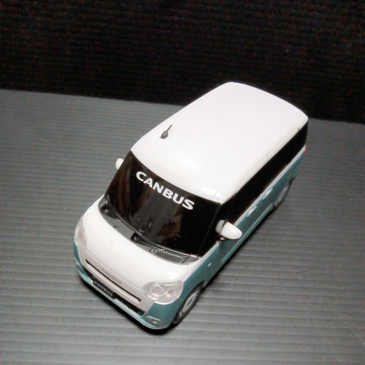 ● プルバック「ダイハツ ムーヴ キャンバス」DAIHATSU MOVE CANBUS ミニカー　プルバックカー_画像1