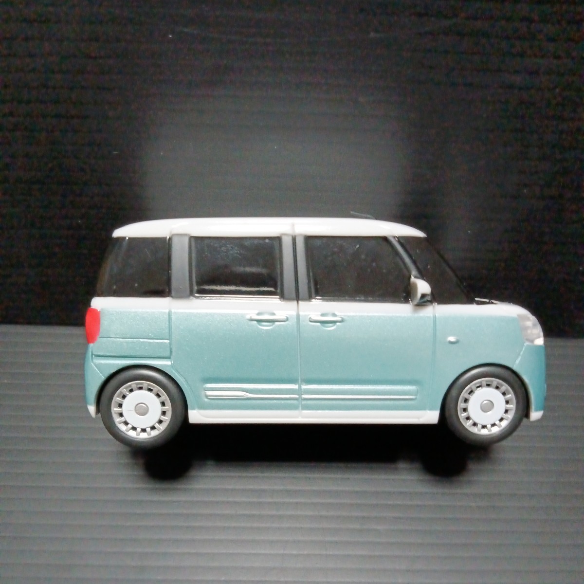 ● プルバック「ダイハツ ムーヴ キャンバス」DAIHATSU MOVE CANBUS ミニカー　プルバックカー_画像3