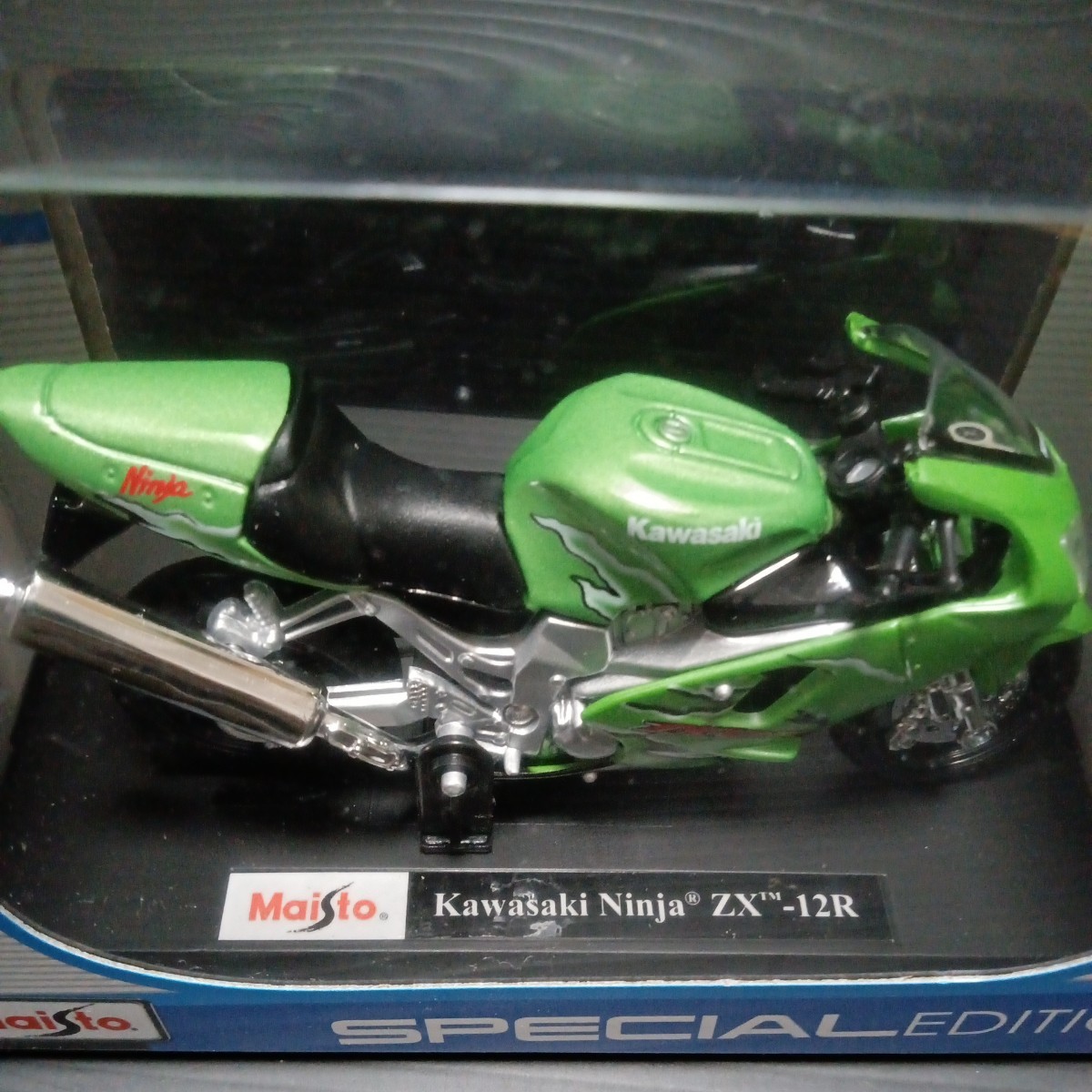 マイジャグ Maisto「1/18 KAWASAKI Ninja ZX-12R」カワサキ ニンジャ バイク