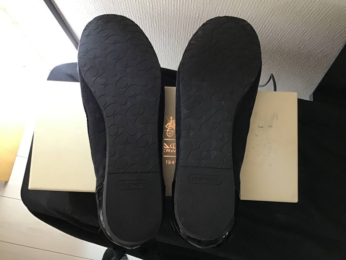  Coach bare- shoes US9.5M. black signature pattern super-beauty goods 