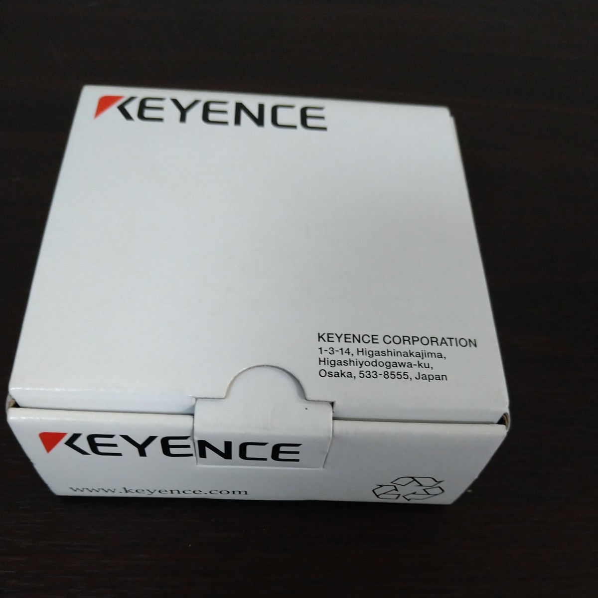 新品 未使用 KEYENCE キーエンス KV-B16XC シーケンサ_画像3