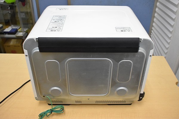 MG0503【動作確認済み、送料無料！】TOSHIBA ／ 東芝　石窯ドーム　ER-LD10　30L　加熱水蒸気オーブンレンジ　白色　2014年製