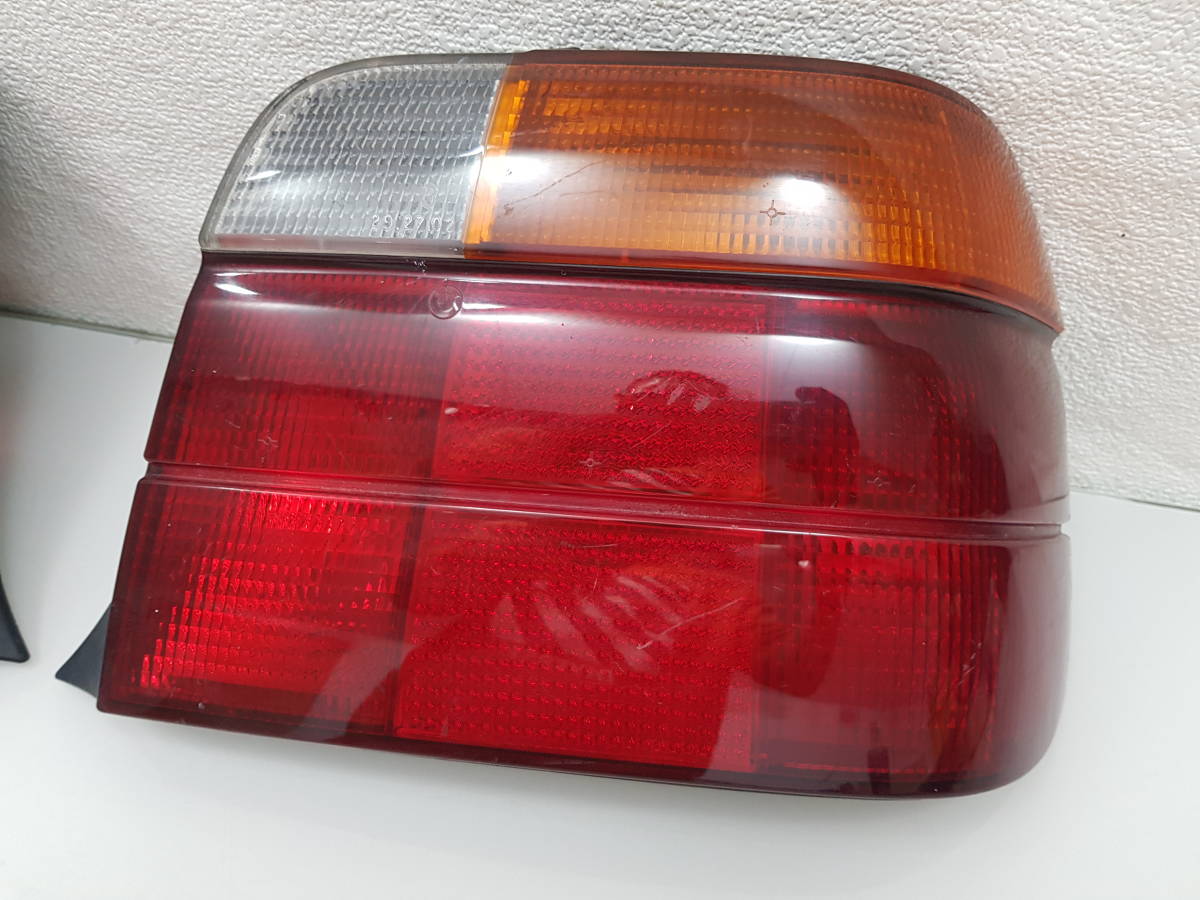 BMW 3 серии E-CG18 E36 левый и правый в комплекте задний фонарь 29270104 /40354 лампа нет [A1]