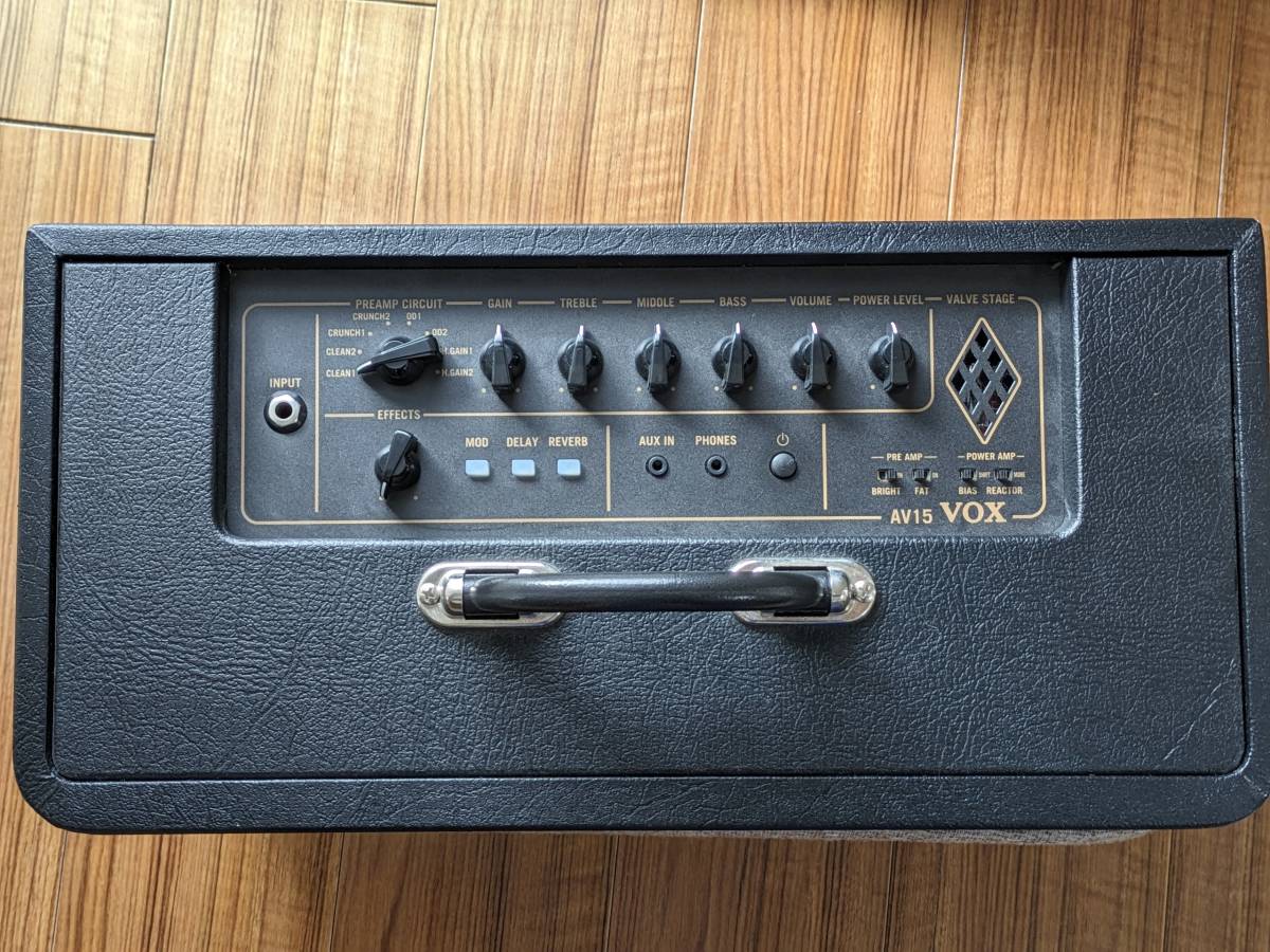 VOX AV15 真空管 ギターアンプ スピーカー交換済み CELESTION Eight15/8Ω