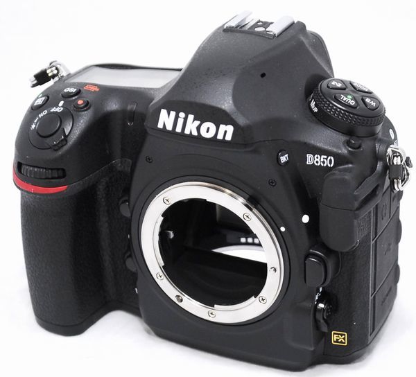 【超美品 8749ショット】Nikon ニコン D850　ボディ_画像1