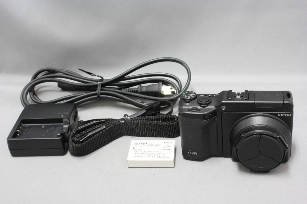 ■アキバカメラ■　リコー（RICOH）　GXR + LENS P10 28-300mm F3.5-5.6 VC　並品ですかね！_画像1