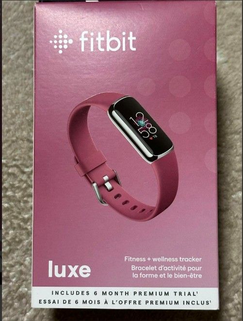 Fitbit Luxe オーキッド／プラチナ ブラックバンドおまけ付-