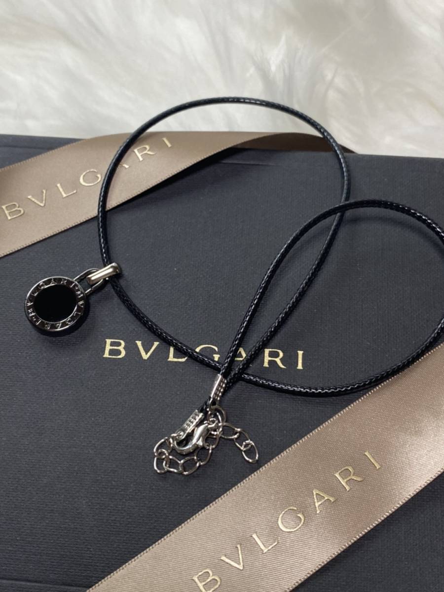 新品正規品】BVLGARI ペンダント チャーム +チェーン 革紐 ネックレス