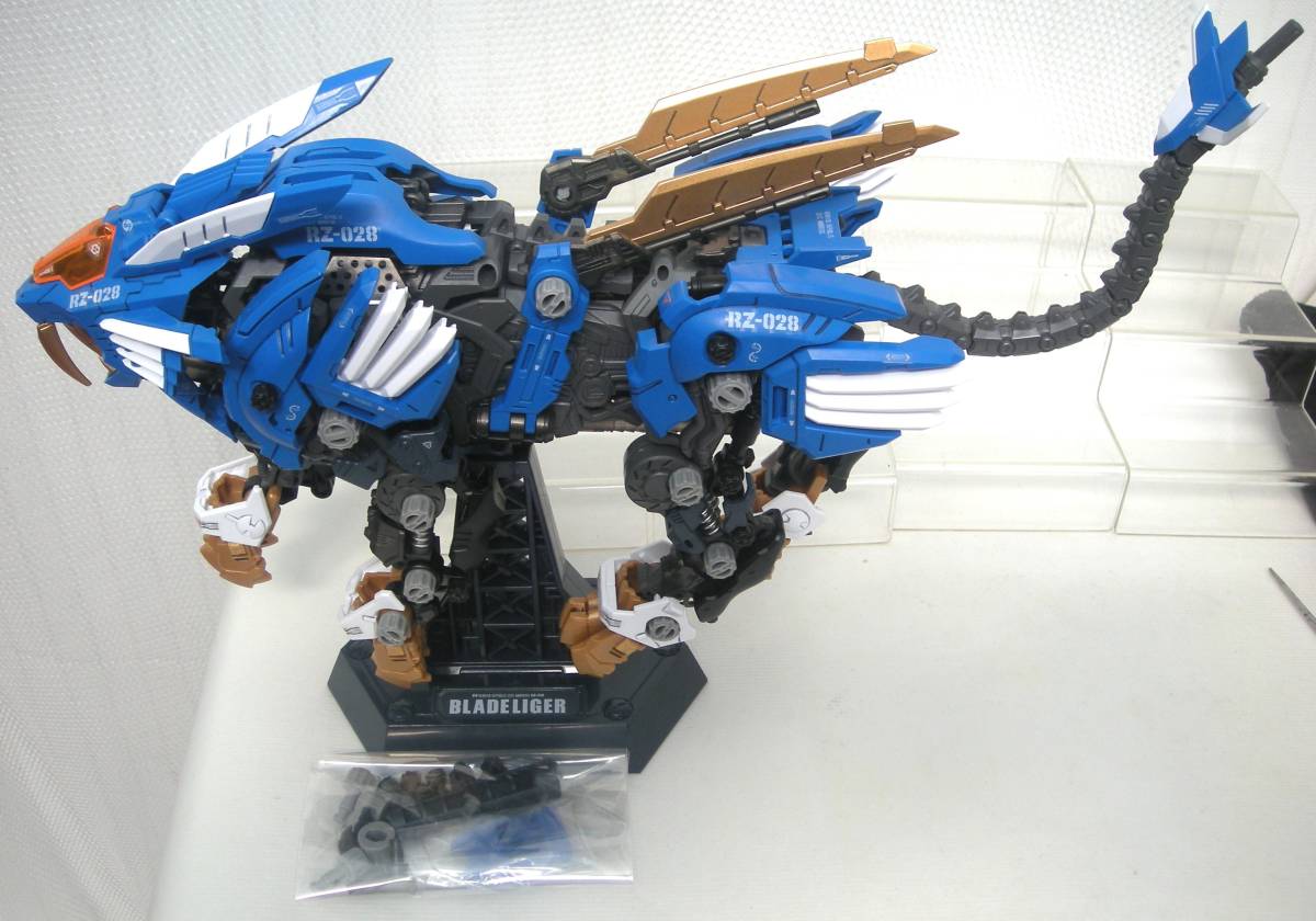 タカラトミー ZOIDS ゾイド生誕40周年記念 AZ-01 RZ-028 タカラトミー ZOIDS ゾイド生誕40周年記念 AZ-01 RZ-028
