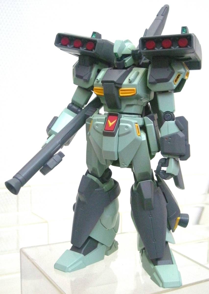 S 1/144 バンダイ HG 機動戦士ガンダムUC ユニコーン RGM-89S スターク