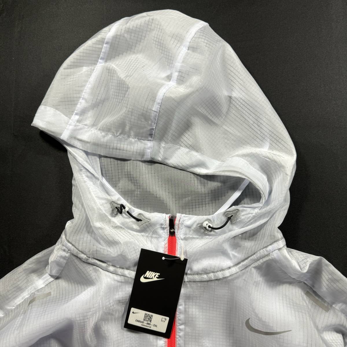 新品 NIKE ナイキ ウィンドランナー ジャケット パーカー 新品 NIKE ナイキ ウィンドランナー ジャケット パーカー