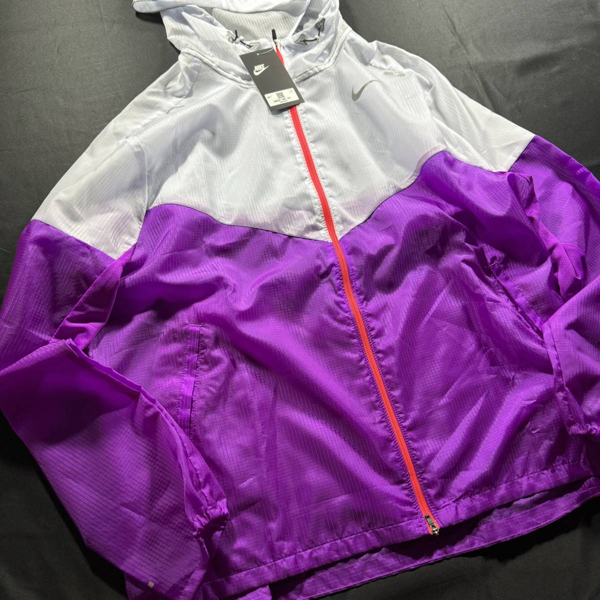 新品 NIKE ナイキ ウィンドランナー ジャケット パーカー 新品 NIKE ナイキ ウィンドランナー ジャケット パーカー