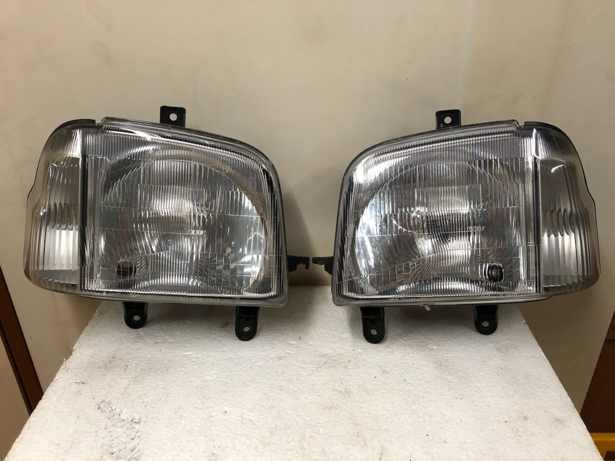 ダイハツ DAIHATSU ハイゼットヘッドライト 左右セット ダイハツ ハイゼット 左右ヘッドライト
