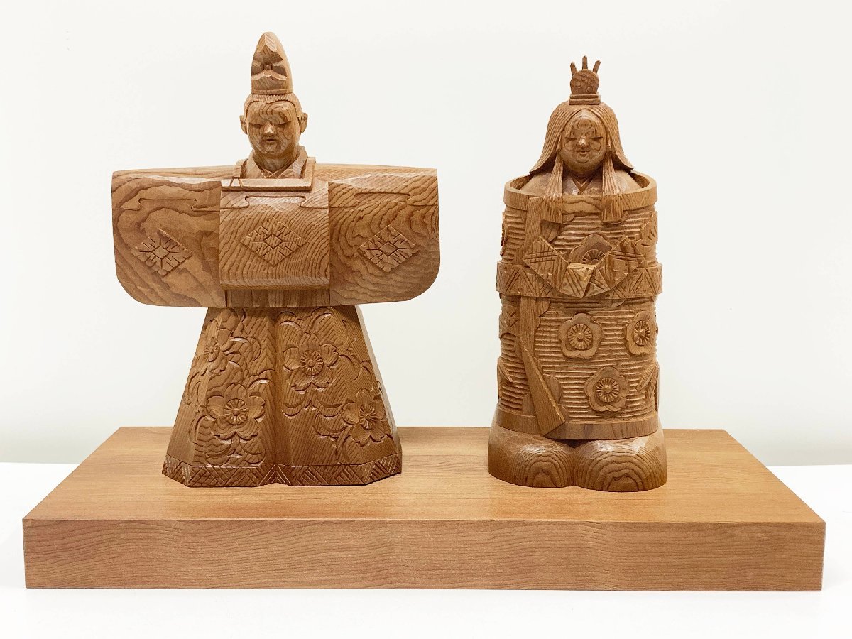 江黒亮聲作一位木彫亮声木彫一刀彫加美雛立雛木彫細密彫人形台 江黒亮聲作一位木彫亮声木彫一刀彫加美雛立雛木彫細密彫人形台