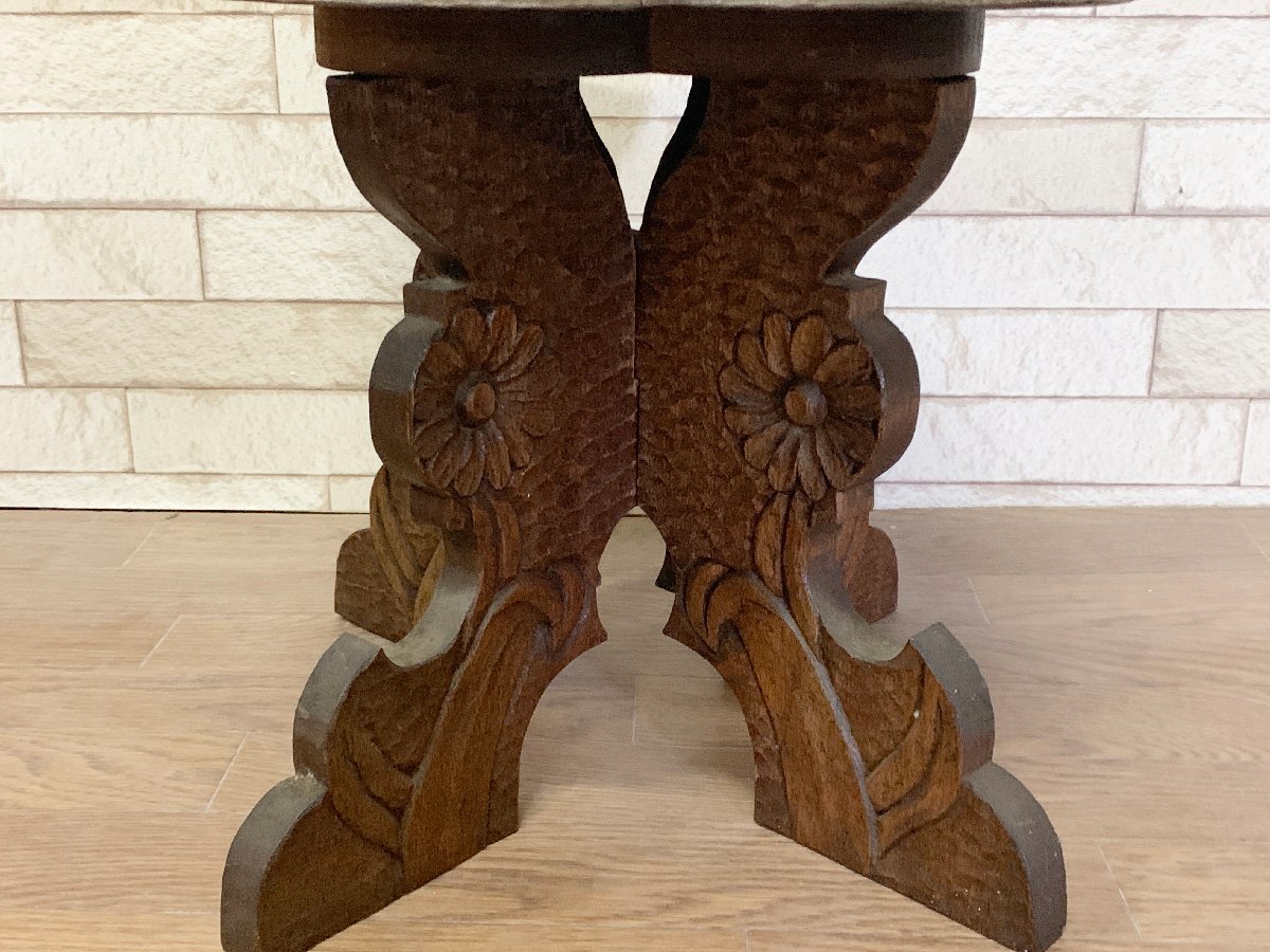 木製 サイドテーブル ミニテーブル 花台 コンソール 折り畳み式 彫刻 木彫り ハンドメイド 直径35cm 高さ32cm_画像4