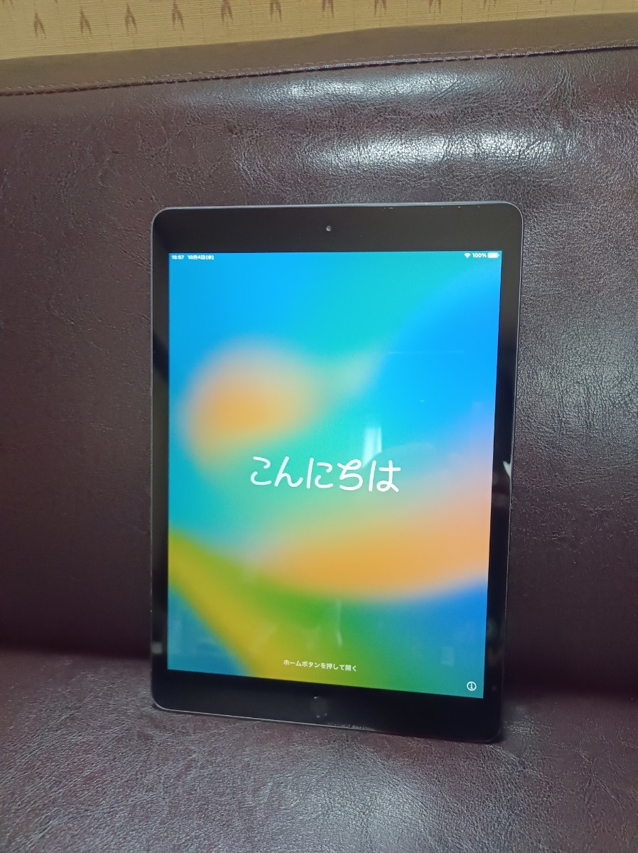 Apple iPad 第8世代Wi-Fi 128GB MYLD2J/A A2270 10.2インチタブレット