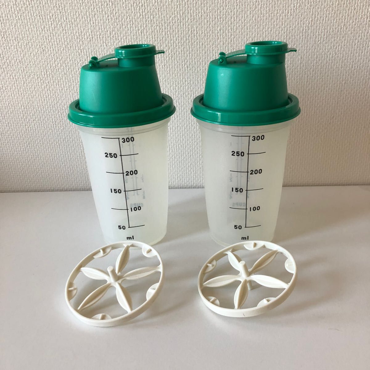 タッパーウェア シェイカー プチシェイク 300ml 2個セット タッパーウェア シェイカー プチシェイク 300ml 2個セット