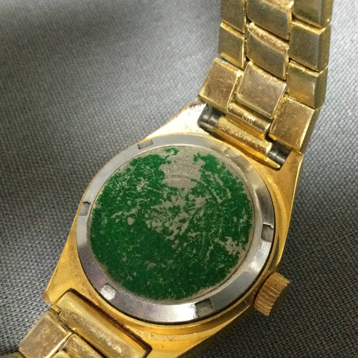 5510/10　GJ52001　O-DIN　DELUXE　ANTIMAGNETIC　手巻き　ゴールドカラー　腕時計　オーディン_画像2
