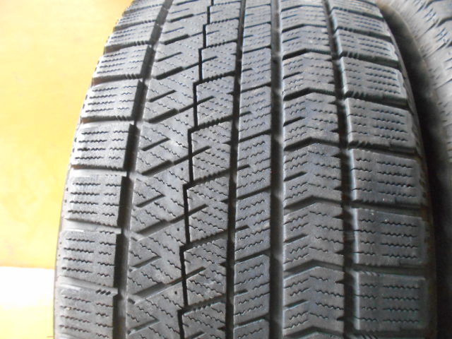 A4332 BS ブリザック VRX2 235/50R17 2本セット 溝有 スタッドレス_画像2