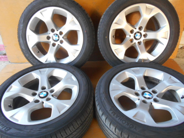 EA5020 BMW X1 純正アルミ ヨコハマ BluEarth-GT 225/50R17 4本セット バリ山 7.5J +34 120 2023年製タイヤ_画像1