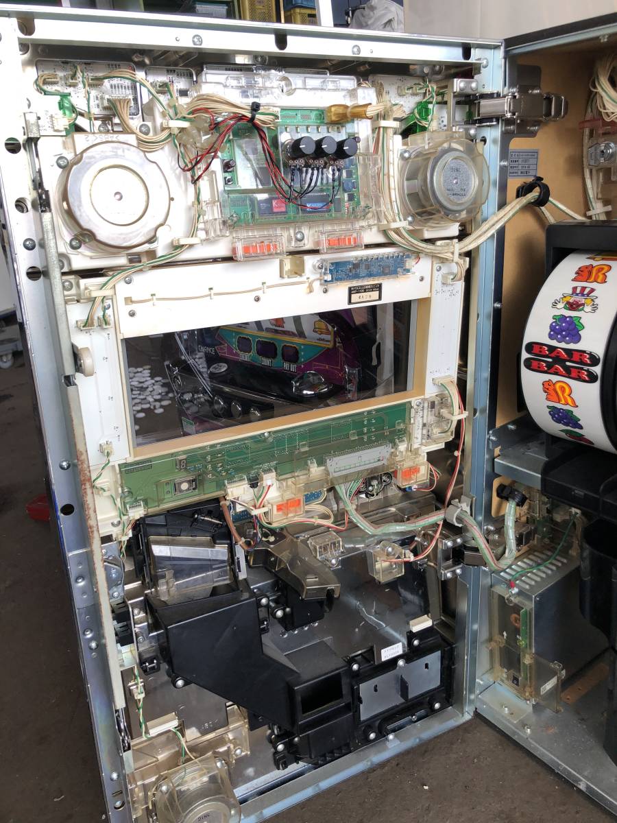 YU-1715 ハッピージャグラー 緑 設定キー:あり 北電子 100V YU-1715 ハッピージャグラー 緑 設定キー:あり 北電子 100V
