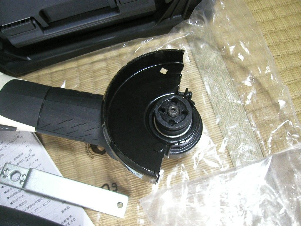 未使用 BG-11XR(DG11XR) リョービ 京セラ ディスクグラインダー 未使用 BG-11XR(DG11XR) リョービ 京セラ ディスクグラインダー