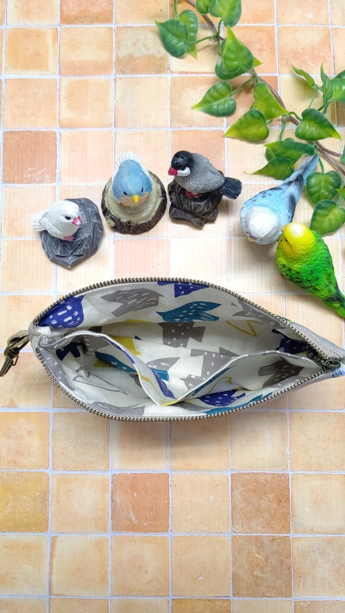 ＊ハンドメイ1月8日終了今週ラスト出品＊セキセイインコとオカメインコのマチ有り横長ファスナーポーチ♪　インコ　ことり_画像5