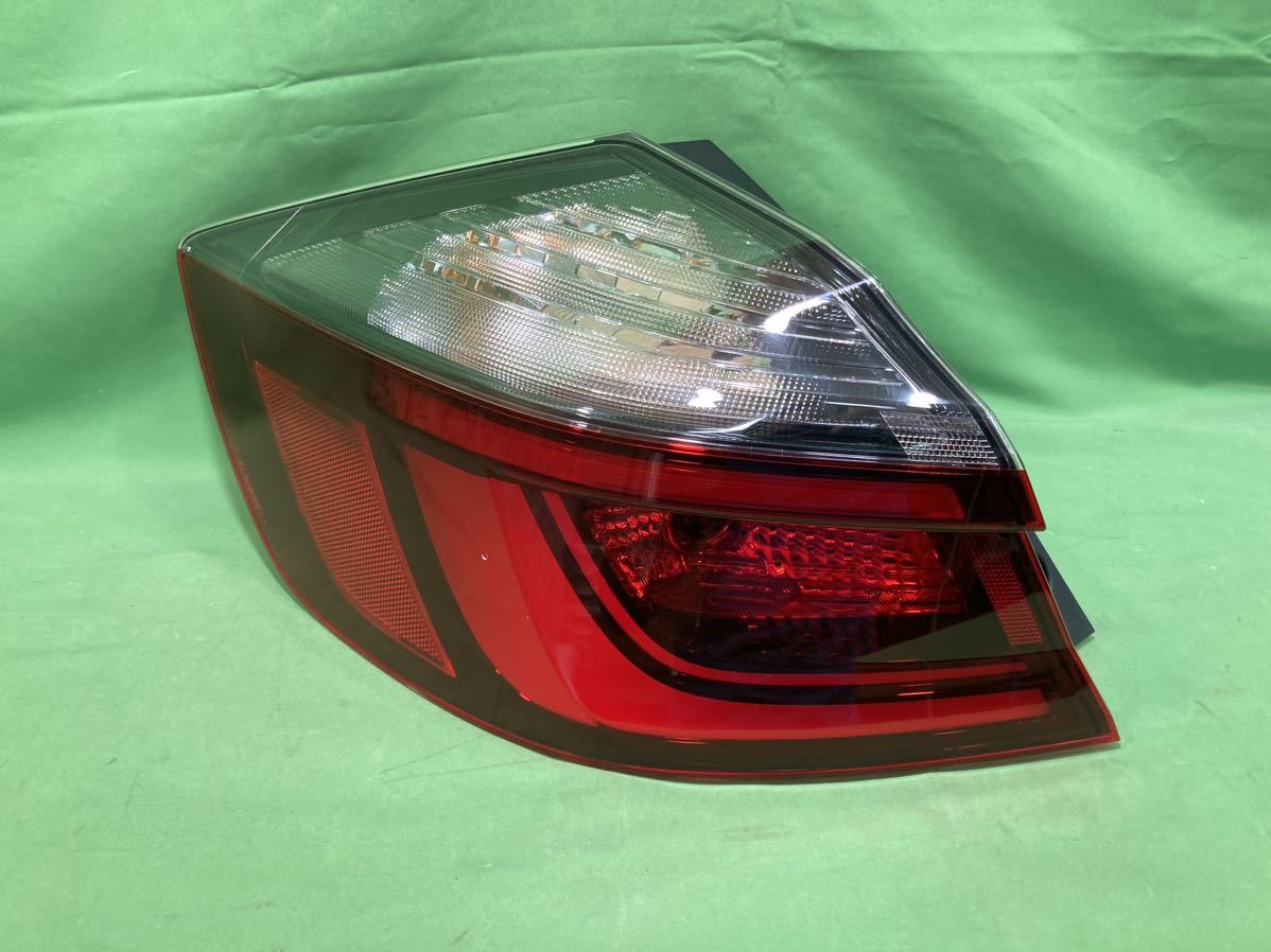 ホンダ インサイト ZE4 左テールライト LED 洗車傷程度です コイト 220-6229S 個人宅配送不可_画像1