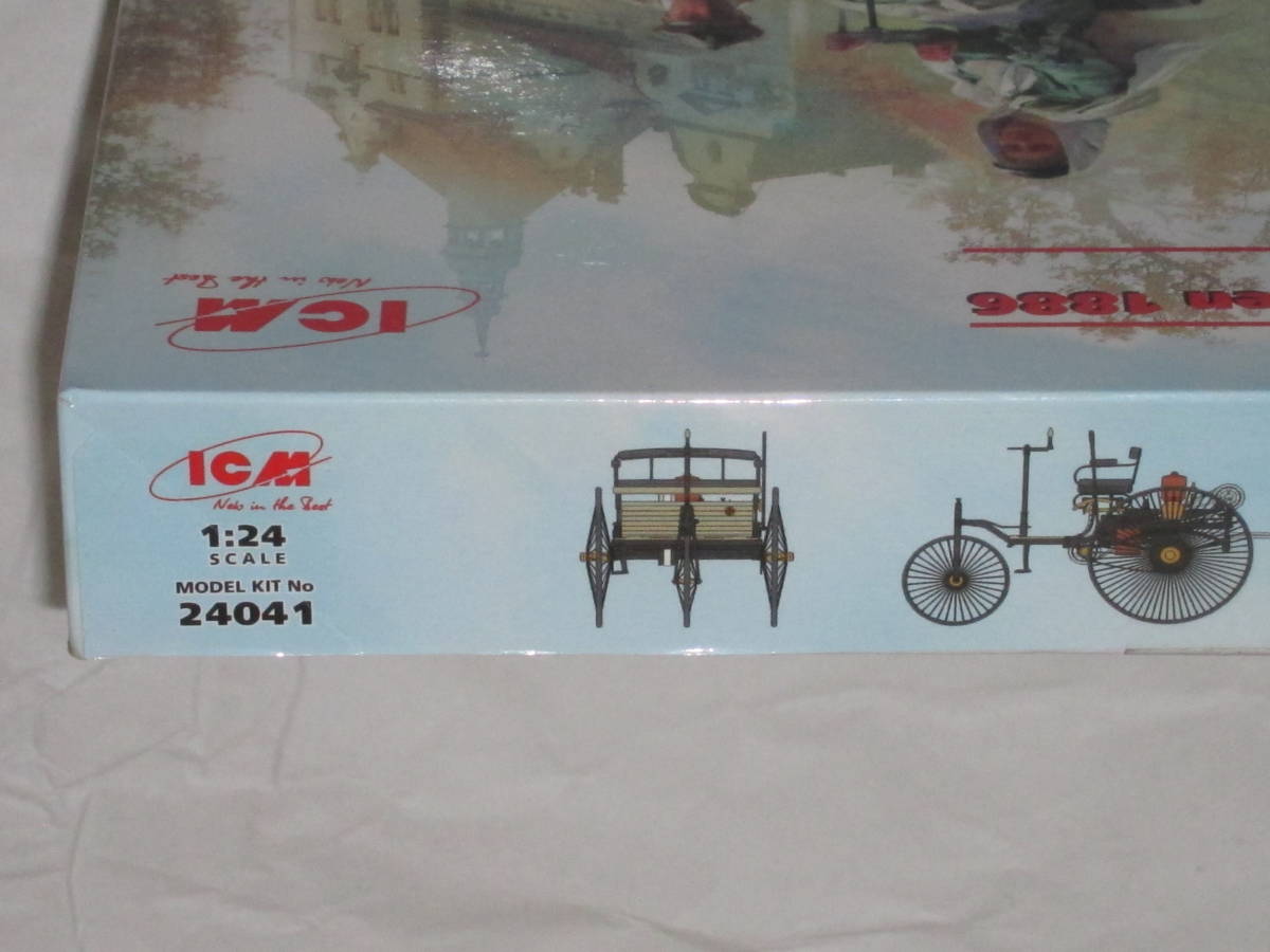 ベンツ パテントモトールヴァーゲン1886 w/Mrs.ベンツ＆サンズ ICM Benz Patent-Motorwagen 1886 with Mrs. Benz & Sons プラモデル_MODEL KIT No.24041