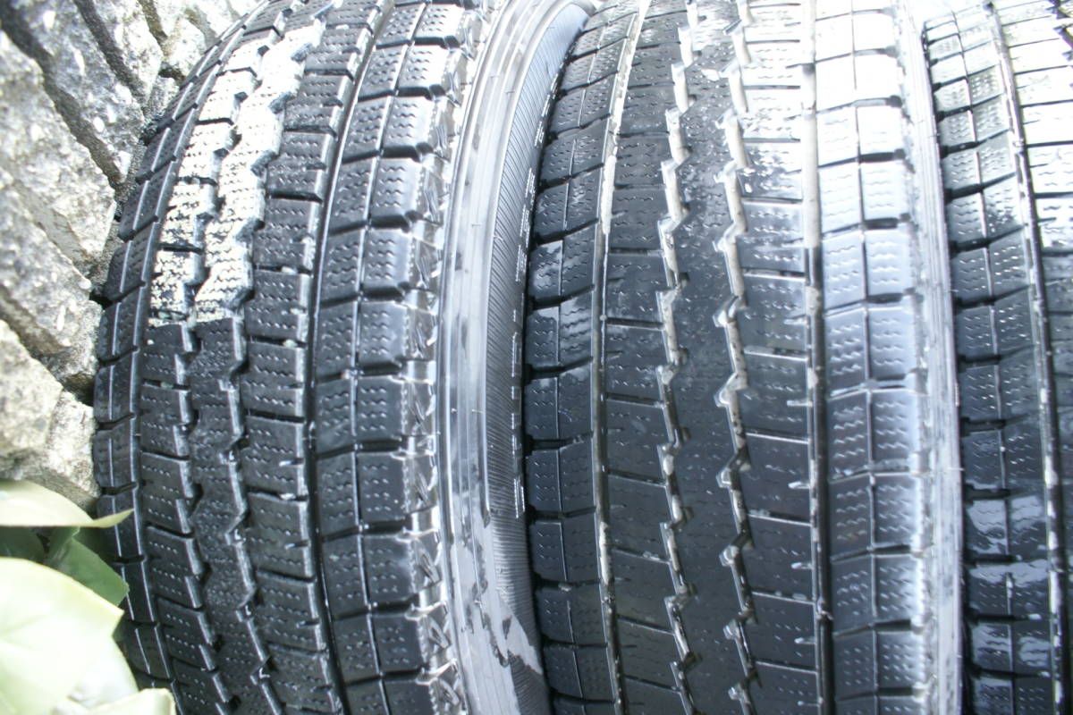 195/80R15 2015 ダンロップ スタッドレス SV01 NV350 キャラバン 139.7 6穴 ４本セット 107/105L LT _画像2