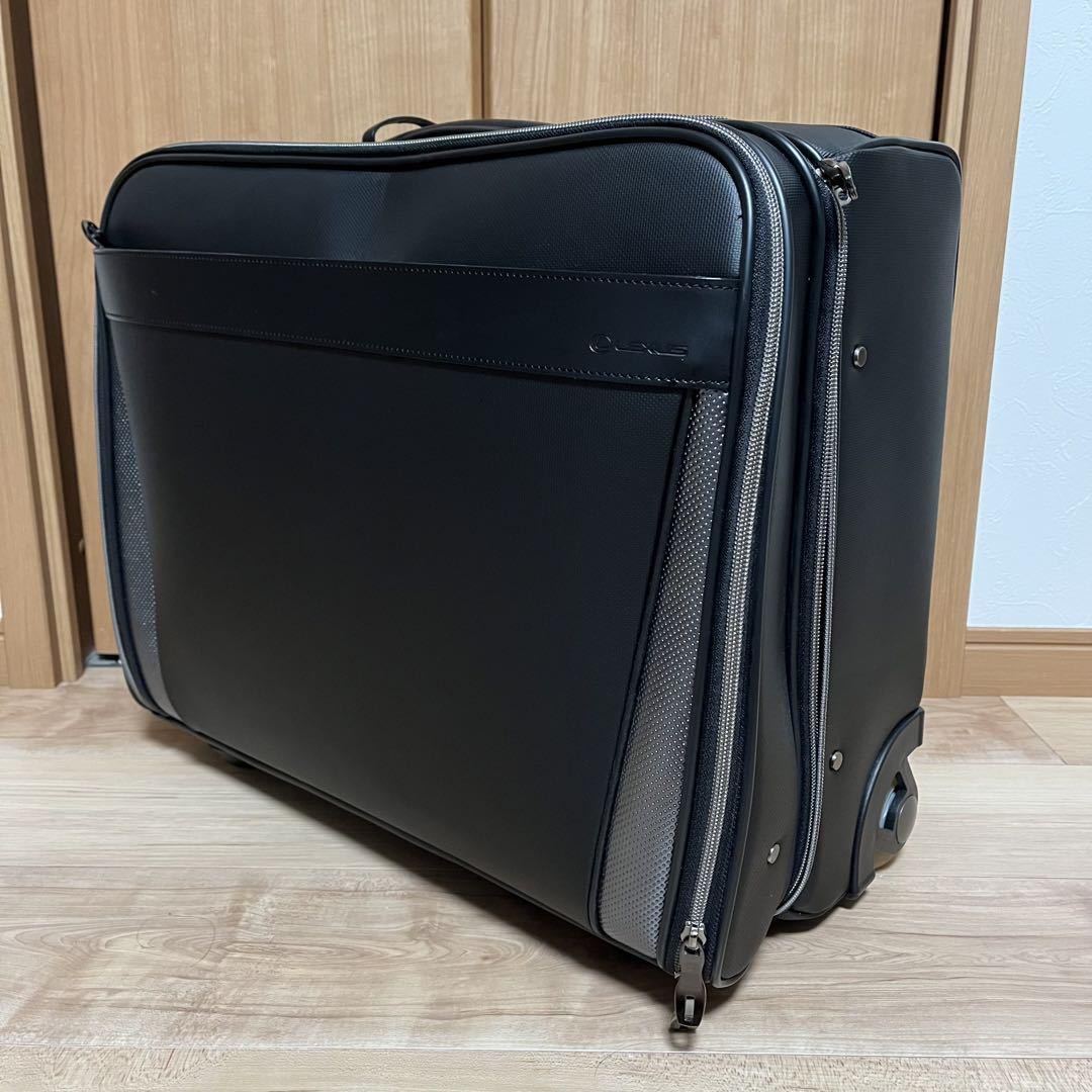 【美品】LEXUS レクサス　ビジネスバッグ　鍵付き　キャリーバッグ　ブラック　スーツケース　大容量　多収納　コンパクト　旅行　出張