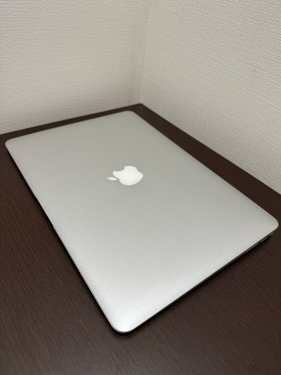 美品 Apple Macbook Air 13インチ SSD/Windows 11プロ/2021年Office付き。