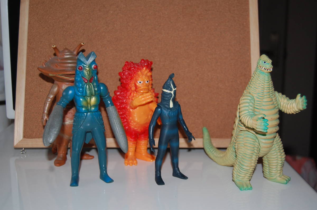 ** Ultra Q, Ultraman monster figure 5 body set **