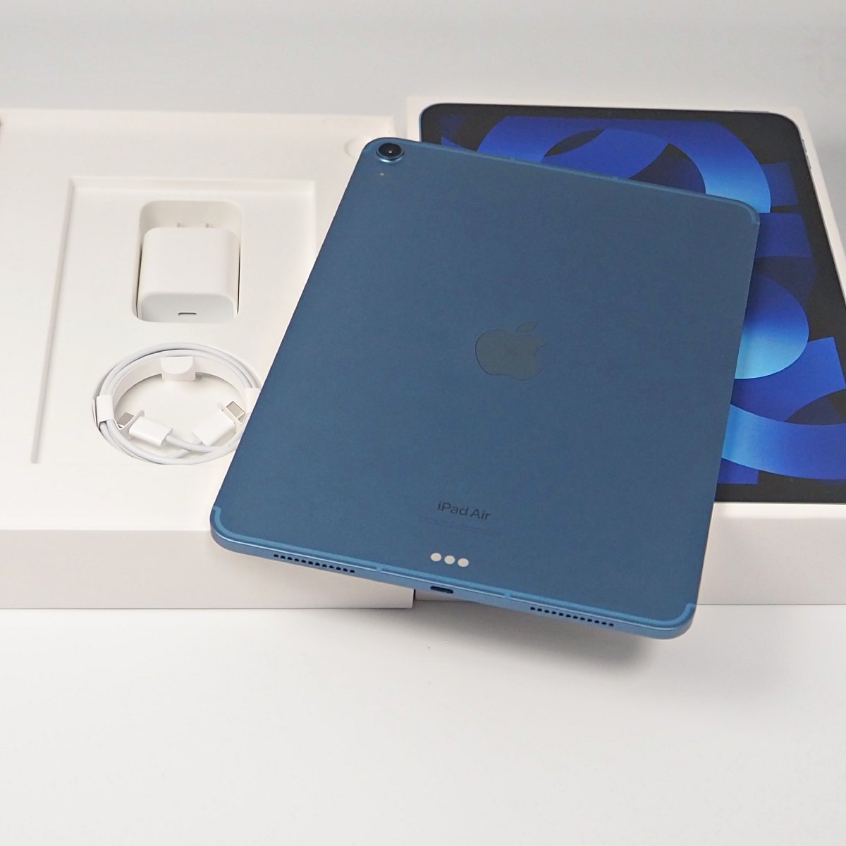 超歓迎 Air 【SIMフリー】ipad 第5世代 ブルー【ジャンク】 64GB 10.9
