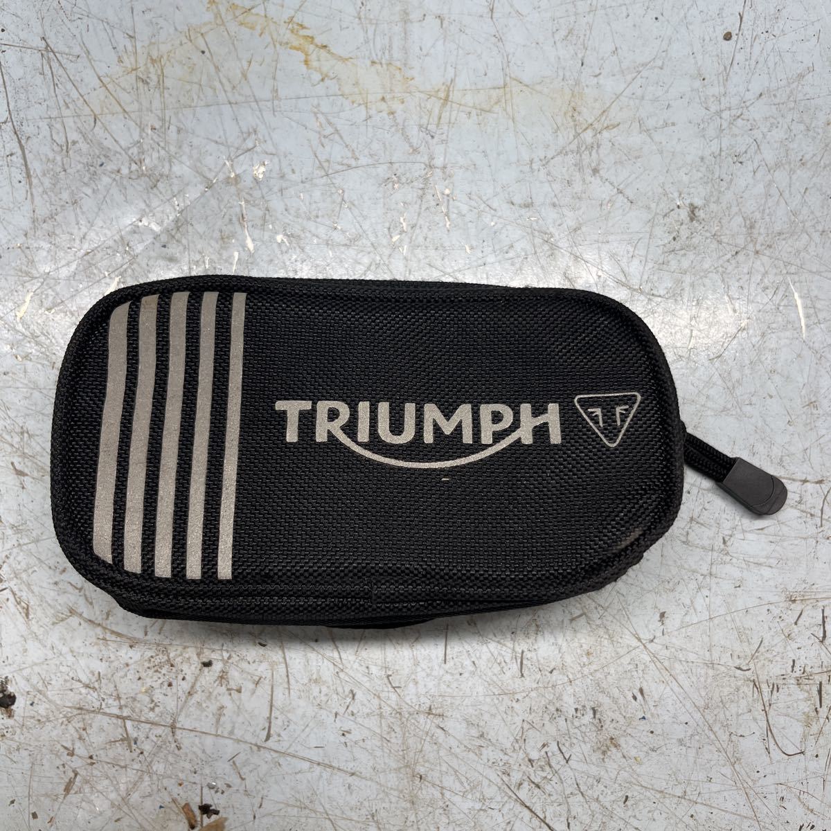 （せ） TRIUMPH トライアンフ バッグ ETCケース ケースの画像1