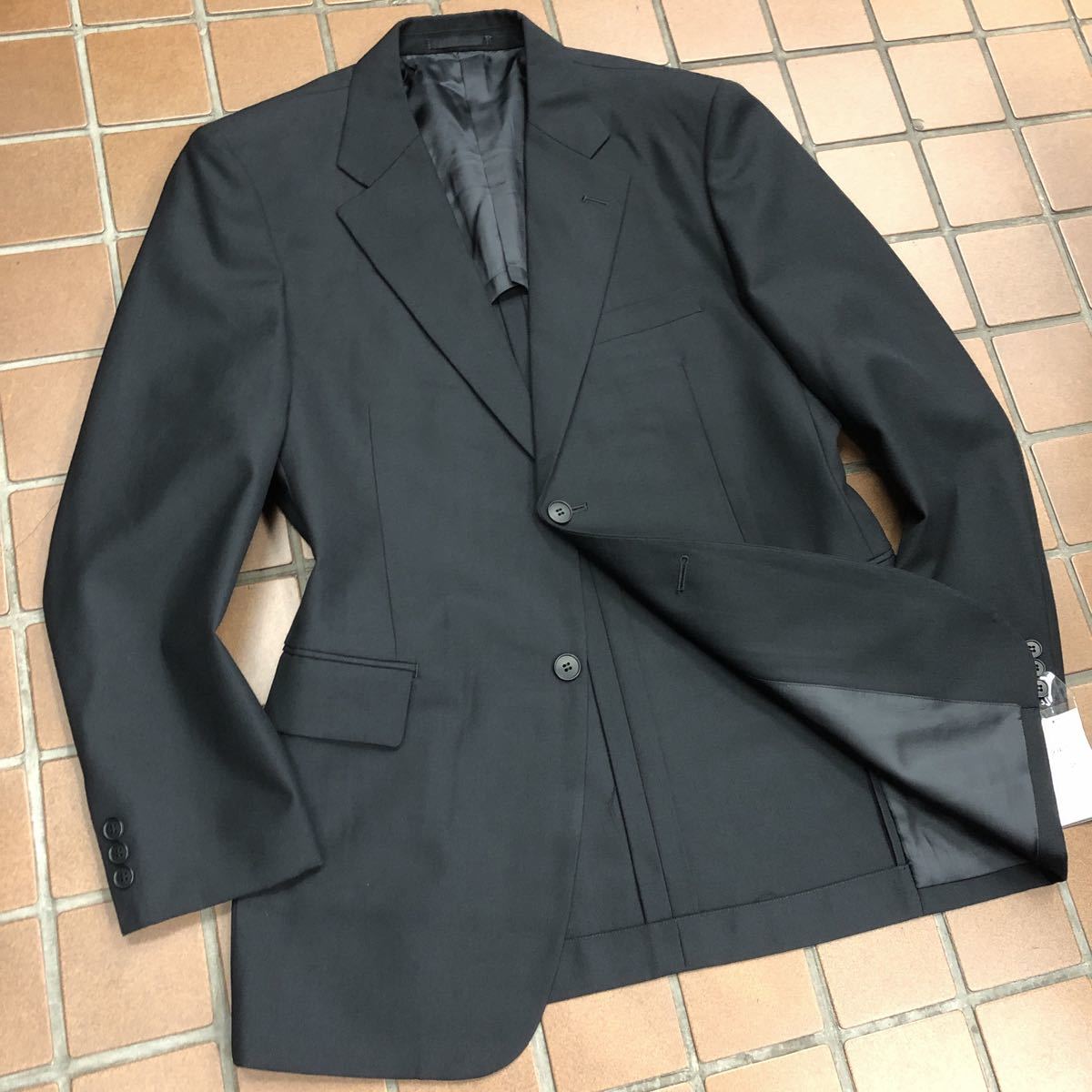 半額以下【新品】NicolaPisanoオールシーズン礼服　喪服/リクルートスーツ/サイズL A6/ブラック　黒/ノーベンツ　2タック　アジャスター