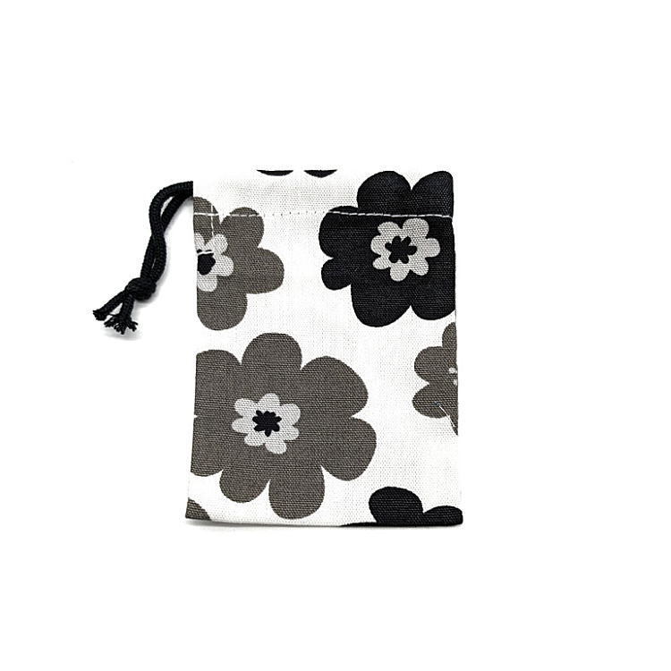  super Mini pouch *SSS sack [ Northern Europe manner pop flower pattern white × black ] pouch / amulet sack / pouch / small amount . sack / inset less / made in Japan / present / flower 