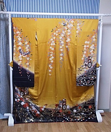 楽ギフ_包装】 豪華!!おしゃれな振袖 中古 お安くどうぞ (天振-6) 振袖