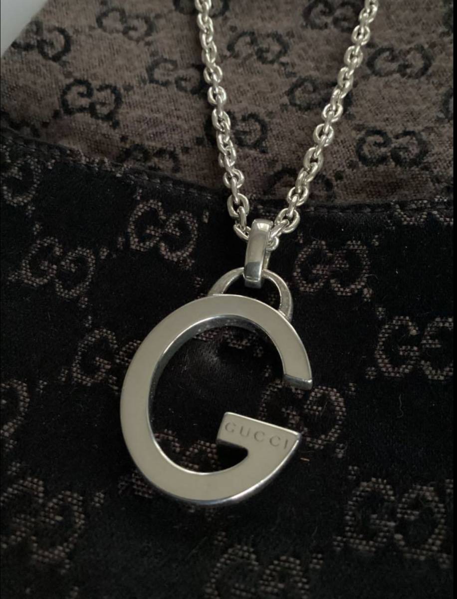 未使用 GUCCI◆グッチ Gペンダント ネックレス シルバー イタリア製 Gロゴ 正規品 チェーン GGロゴ入り布ケース付 アクセサリー 銀 未使用の画像10