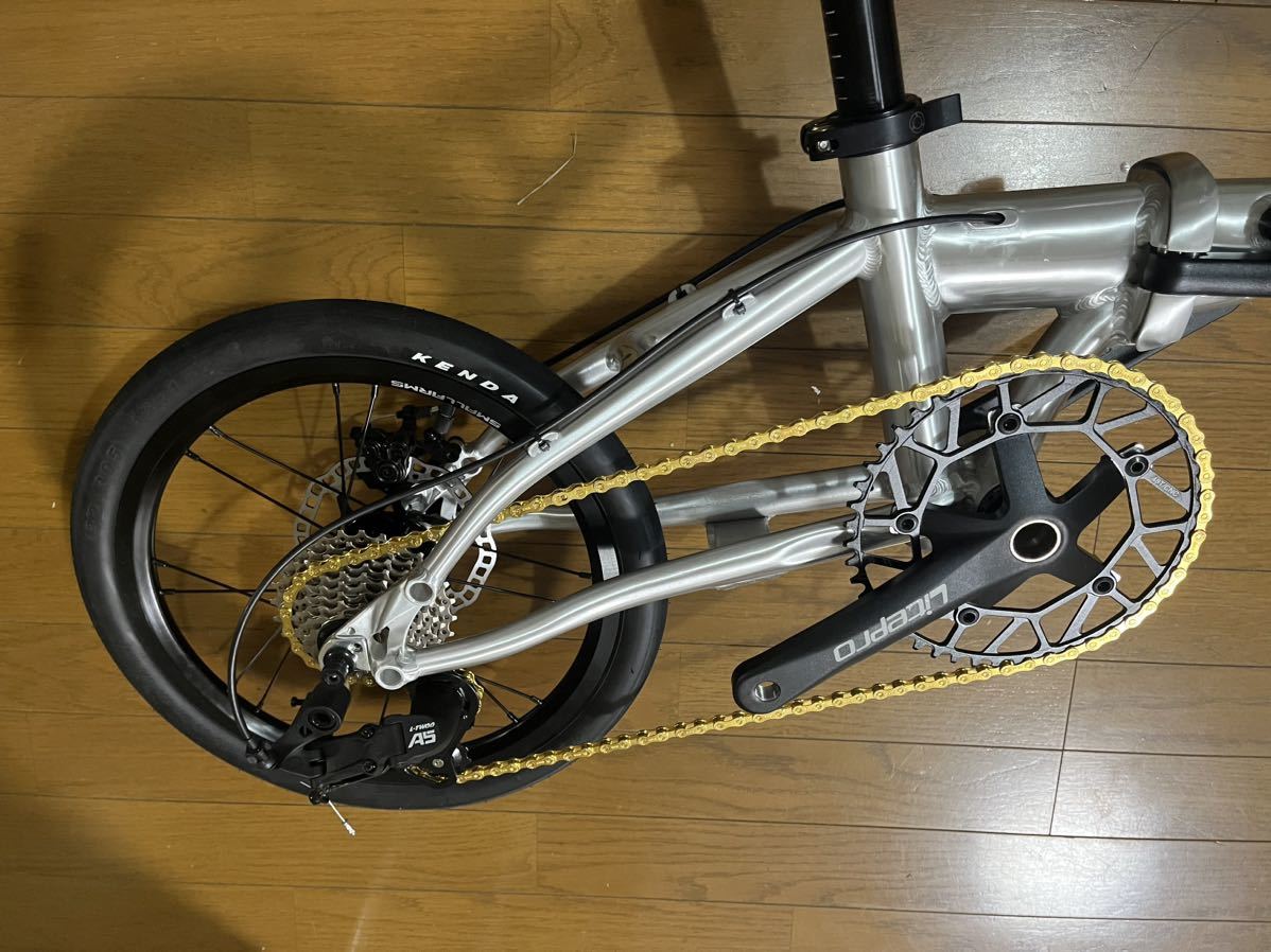 8.2KG ★超軽量　折り畳み　自転車　クリア塗装　アルミ　９速　カスタム　検★未使用品★（ダホン　DAHON K3 PLUS(0)_画像2