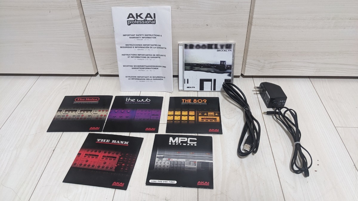 AKAI Akai MPC Professional RENAISSANCE sampler 