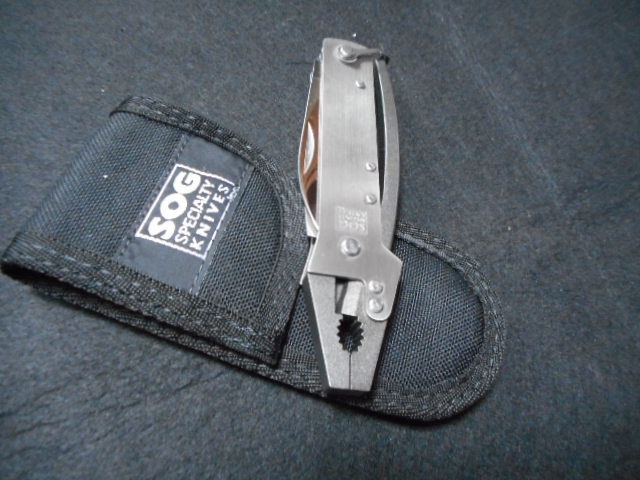 ナイフ ソグ SOG プライヤー 付き 重量感あり ペンチ 等 釣り ナイフ ソグ SOG プライヤー 付き 重量感あり ペンチ 等 釣り
