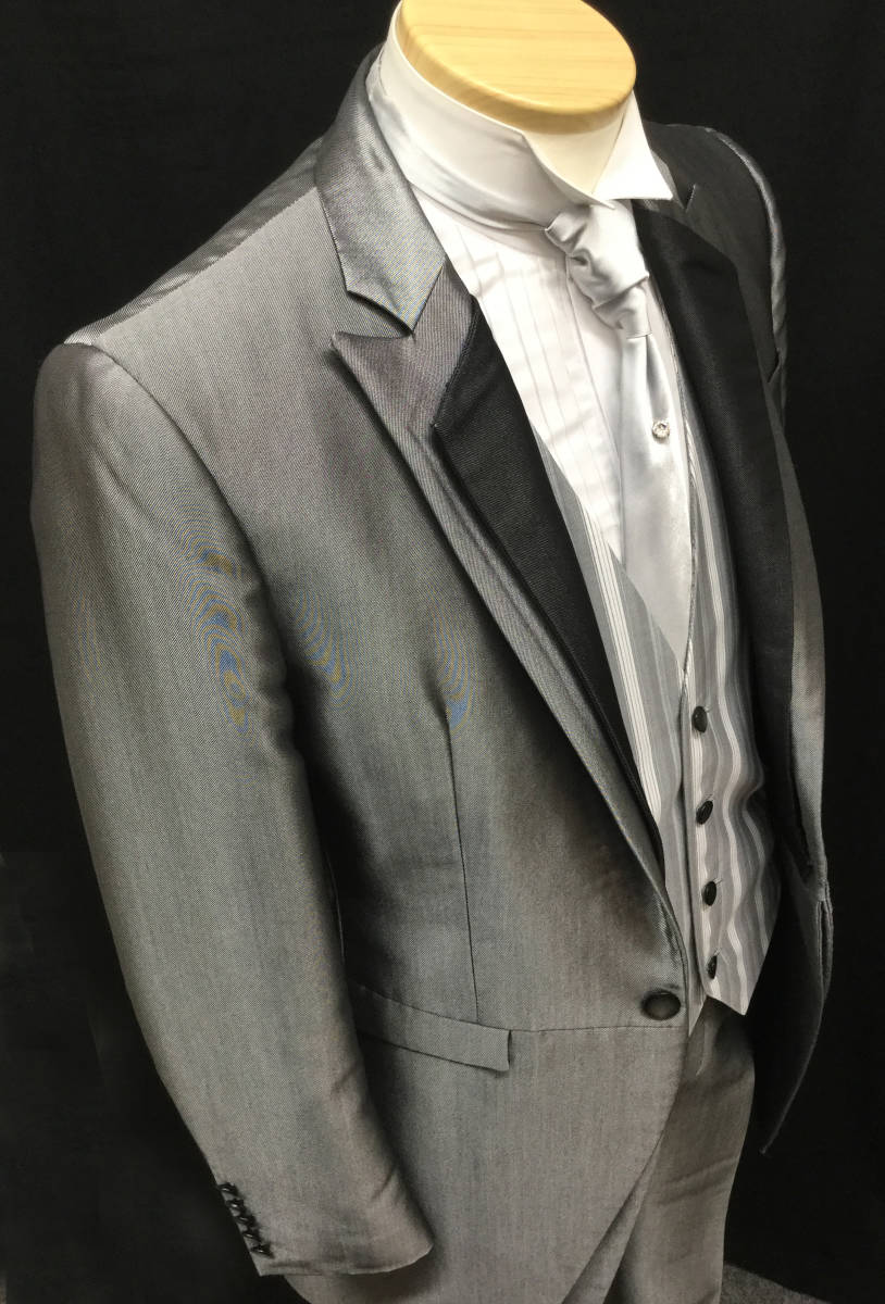  largish body type person for B-M size * glistening gray tuxedo * the best is white * gray ... stripe light gray satin. Thai attaching 