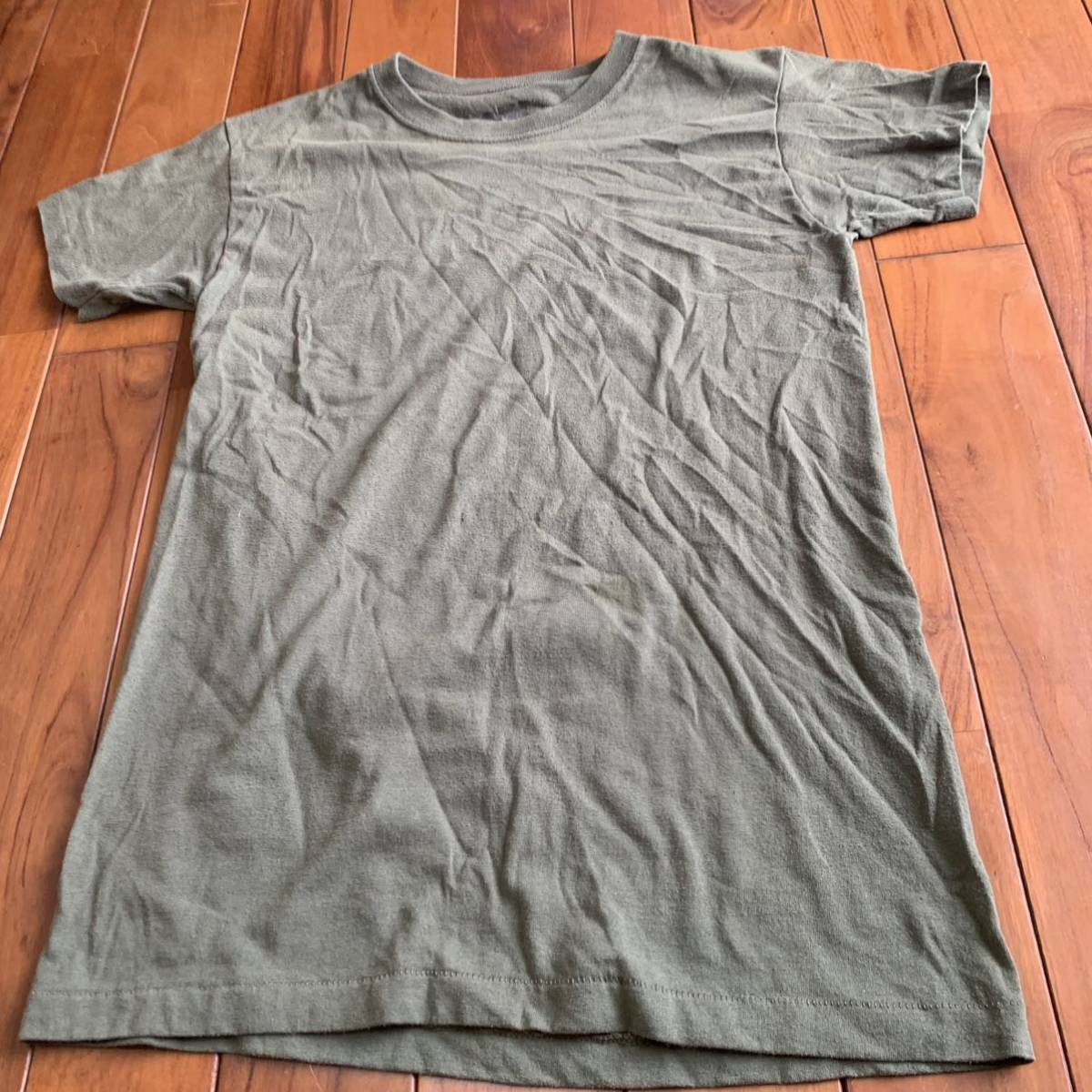 沖縄 米軍放出品 DUKE Tシャツ トレーニング　ランニング　OD SMALL (管理番号J222)_画像1