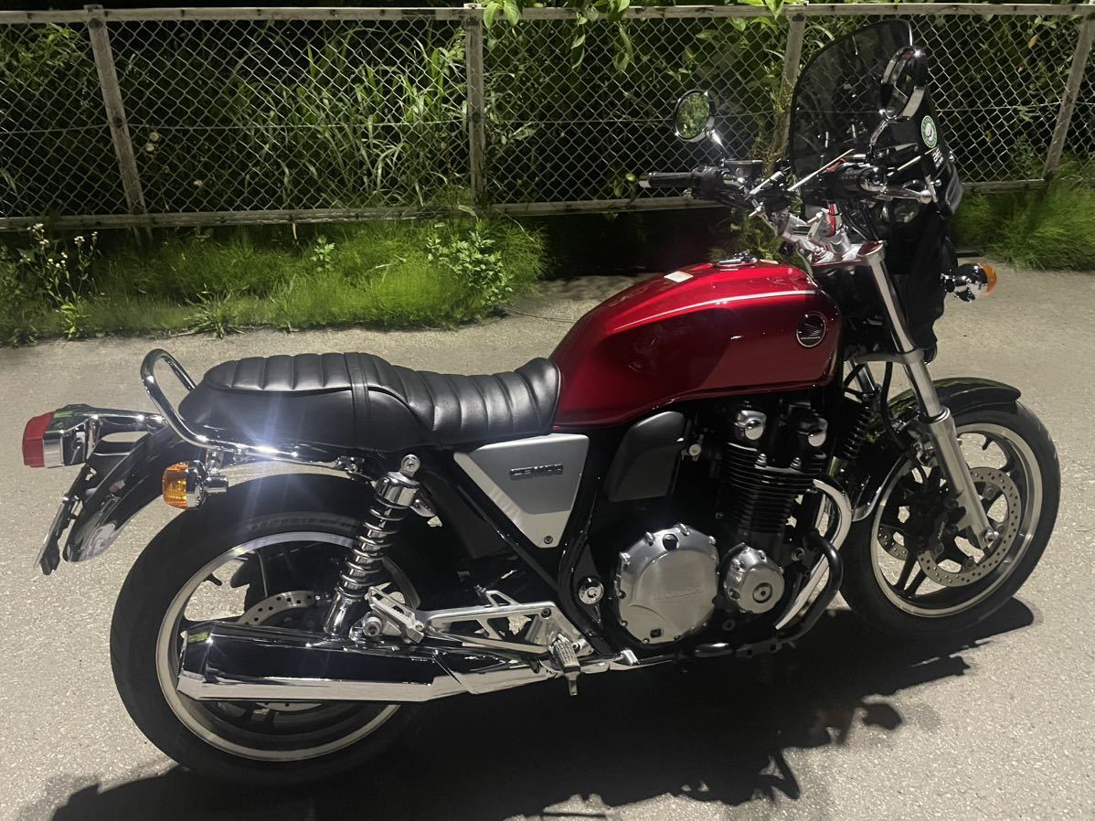 ゼットファーザー CB1100 旧車タイプ メッキタンデムバー ゼットファーザー CB1100 旧車タイプ メッキタンデムバー